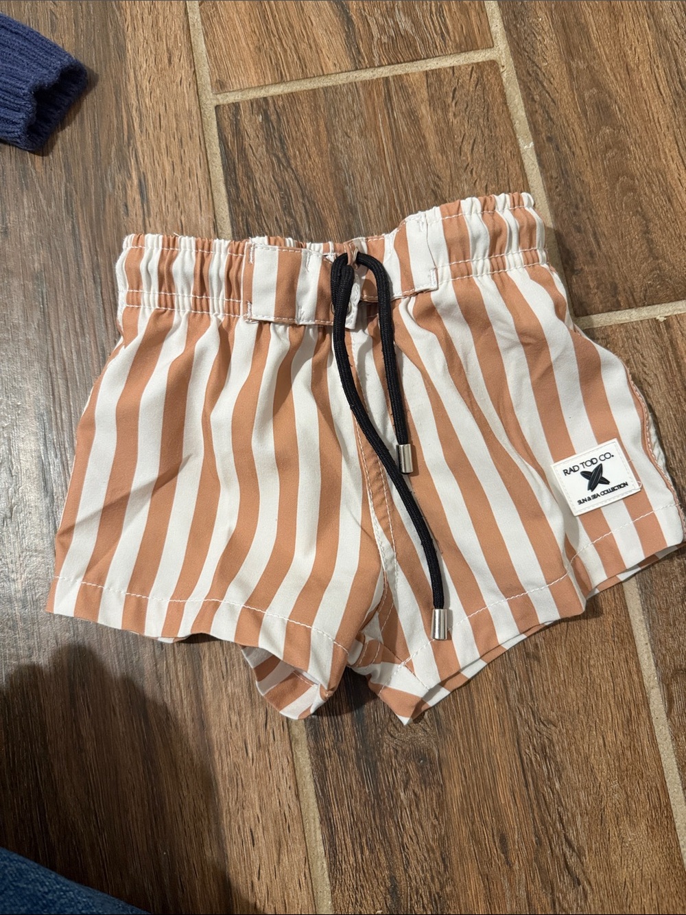 12 months boy swim trunks - Picture 3 of 3